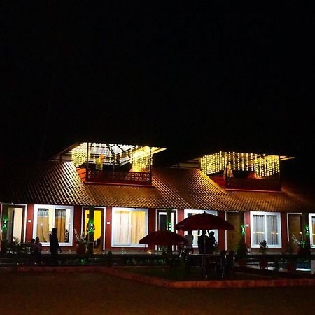 Namaste Homestay And Beach Resort Kaup Ngoại thất bức ảnh